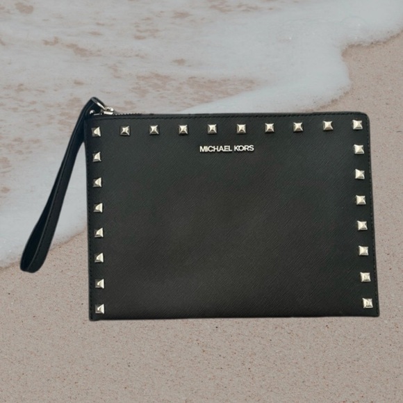 Michael Kors XL Zip Clutch Smooth Leather Signature Logo Checker Wristlet Black - Picture 1 of 12